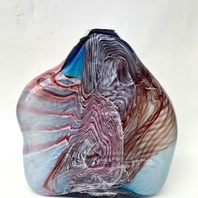 Morgan Persson, Glas, natur och makrokosmos. hyttformat, marmorerat glas med bladsilver