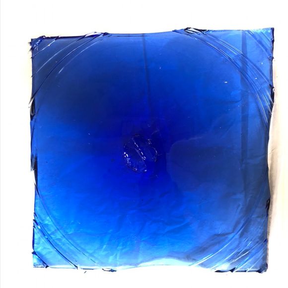 Handgjort f&ouml;nsterglas p&aring; gammalt vis. VRIJ GLAS, Amsterdam Foto: Anna Carlgren